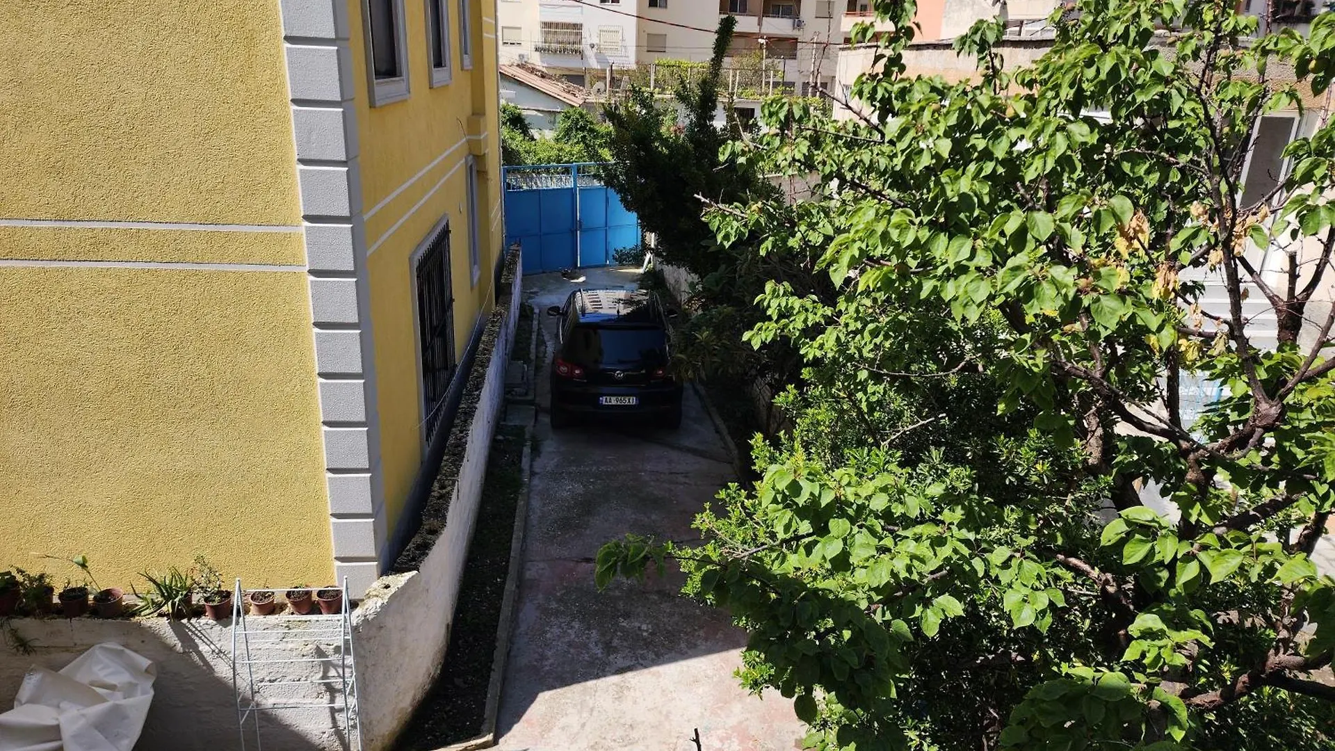 Lungo Mare Apartment فلورا